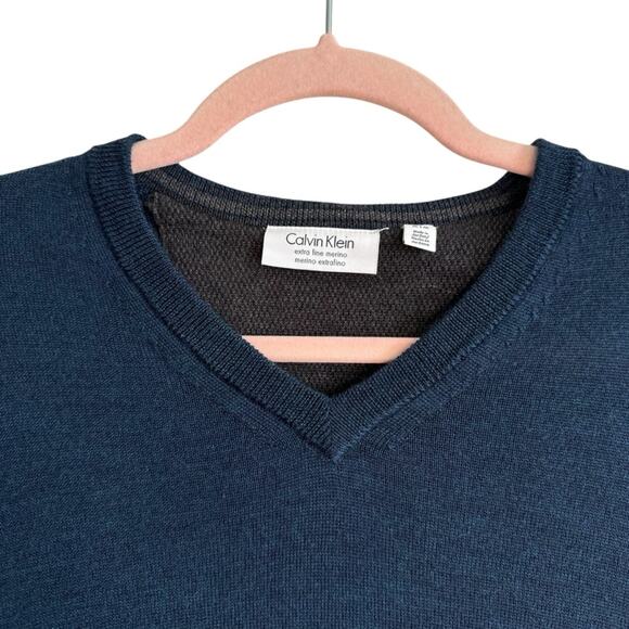 Men’s Calvin Klein Extra Fine Merino Wool V Neck Sweater - Picture 4 of 4
